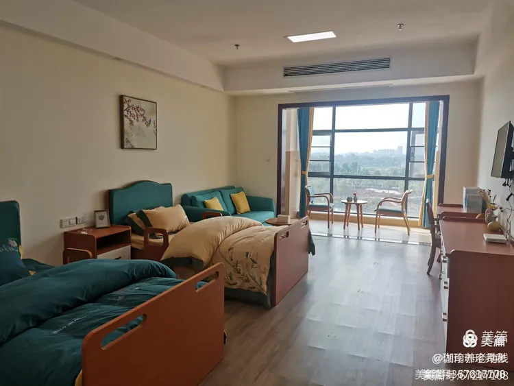 五种老人适合住养老 院